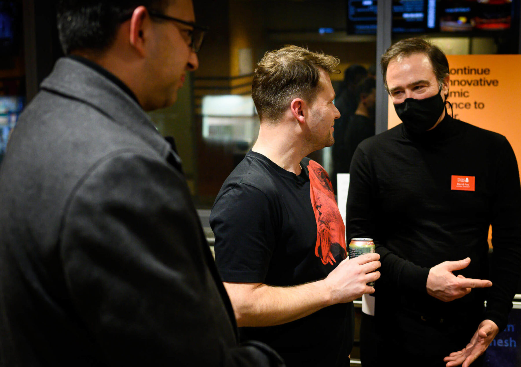 Joby Burgess talking to David Pay in the ANNEX lobby